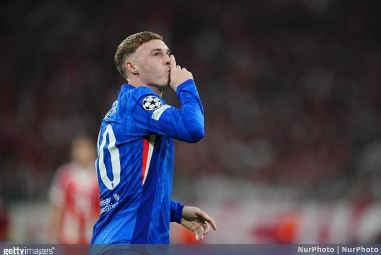 2万6000人以上のプロサッカー選手の投票によって決定する「FIFPROワールドイレブン」にコール・パーマーが選出